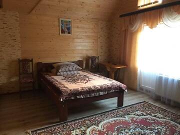 Фото номера Трехместный номер с балконом Апартаменты Затишна оселя г. Yalynkuvate 5